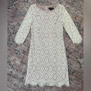 Jessica Howard 
Ivory Lace dress
Fully lined
Size 6